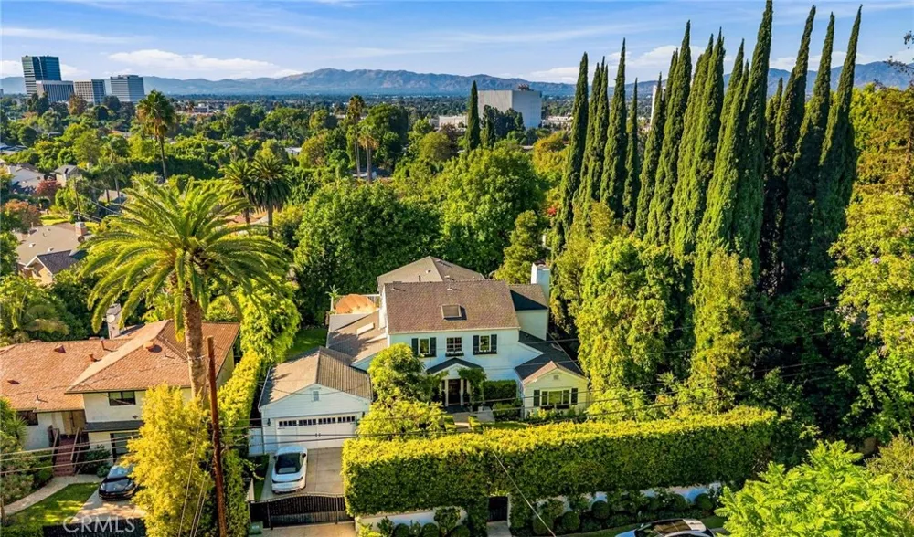 14647 Valley Vista Boulevard Sherman Oaks, CA 91403