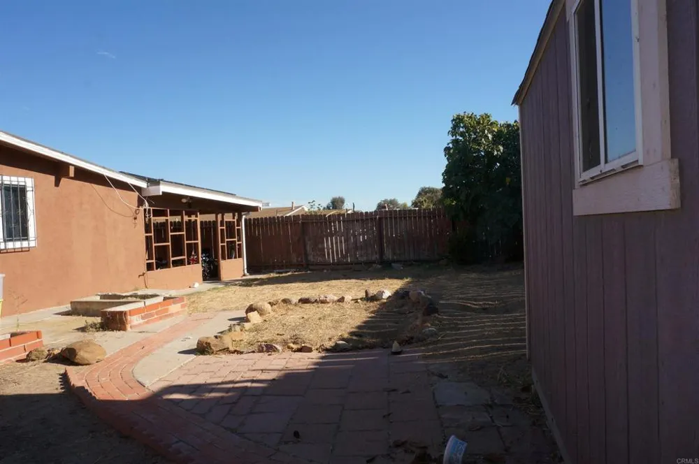 624 San Juhn Street Spring Valley, CA 91977