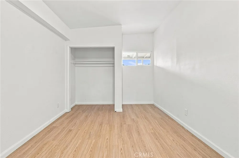 2065 W Orange Grove Pomona, CA 91768