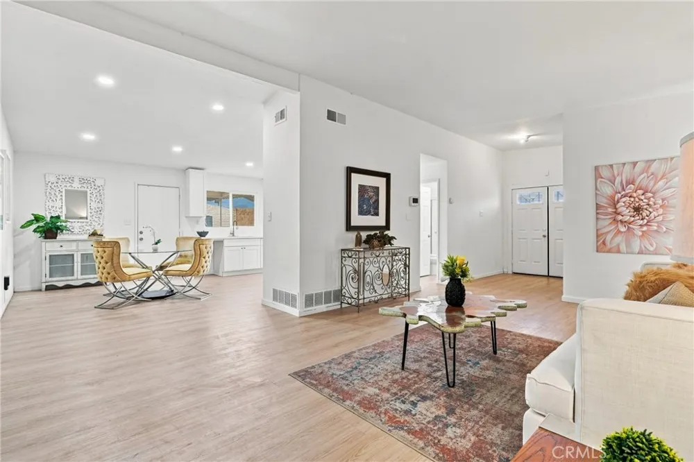2065 W Orange Grove Pomona, CA 91768