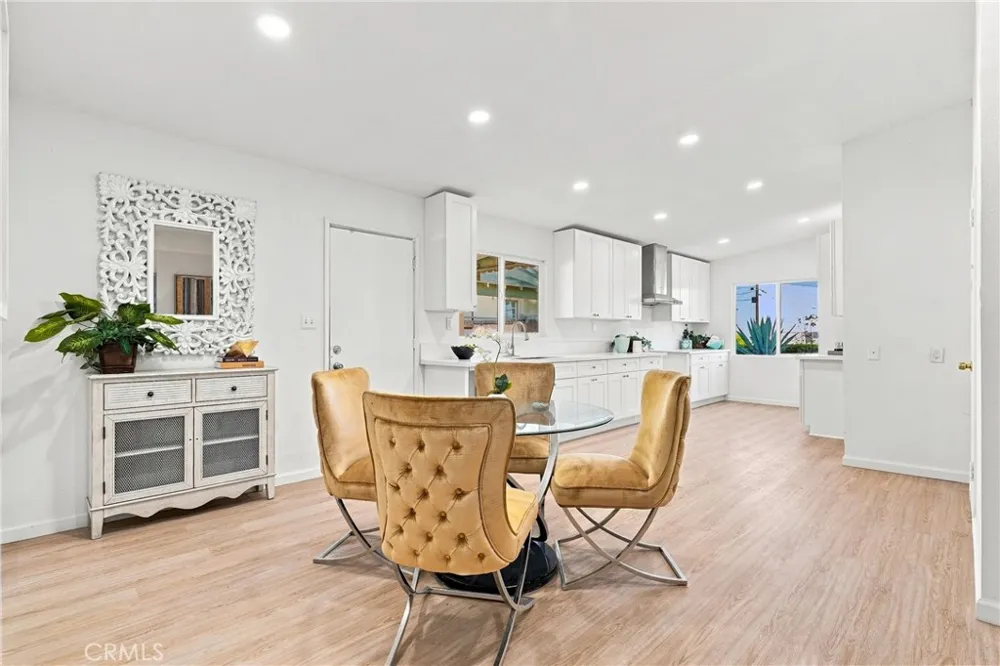 2065 W Orange Grove Pomona, CA 91768