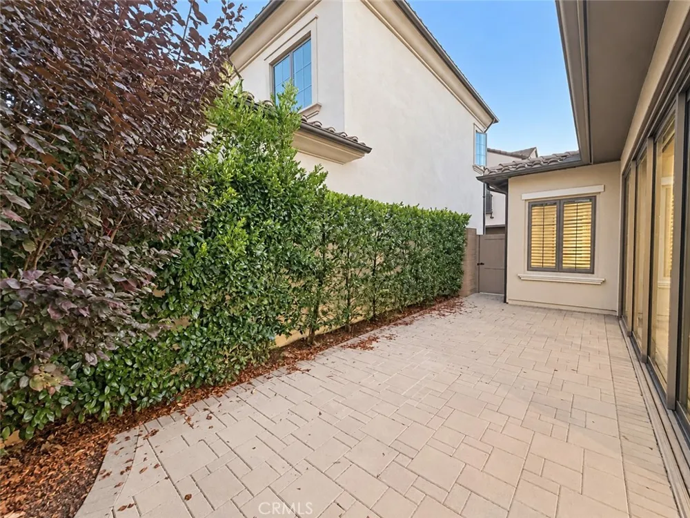 130 Donati Irvine, CA 92602