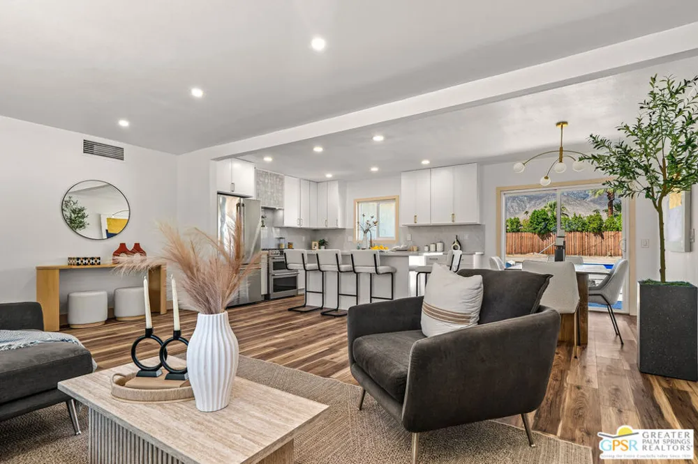 2225 Marguerite Street Palm Springs, CA 92264