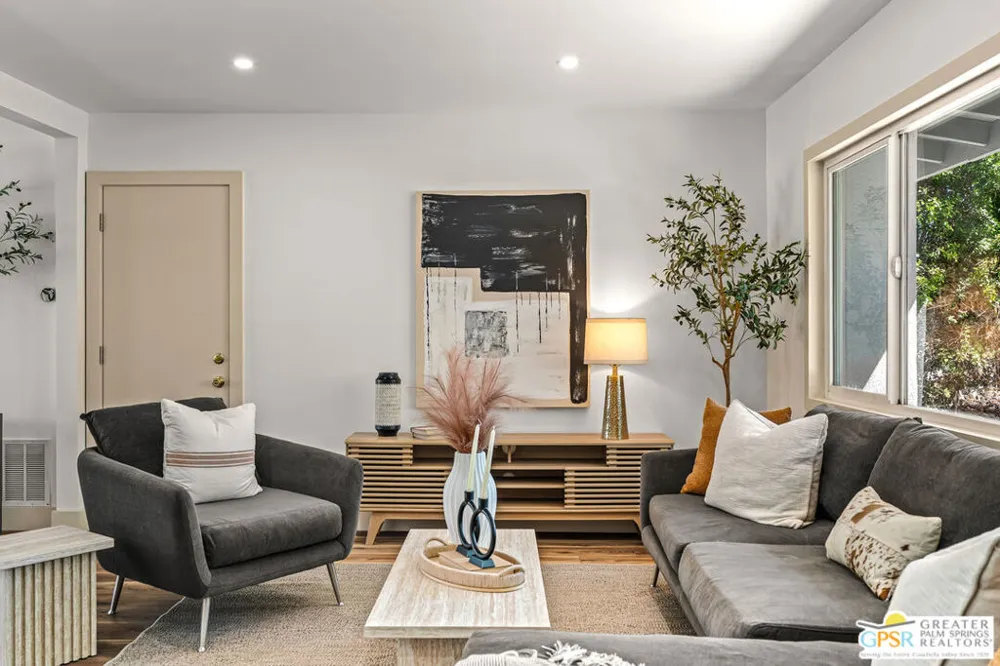 2225 Marguerite Street Palm Springs, CA 92264