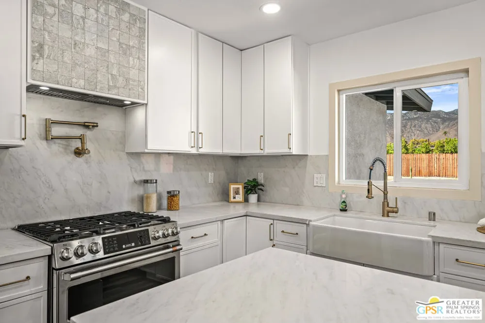 2225 Marguerite Street Palm Springs, CA 92264