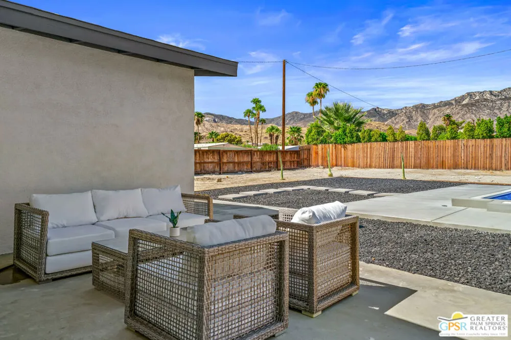 2225 Marguerite Street Palm Springs, CA 92264