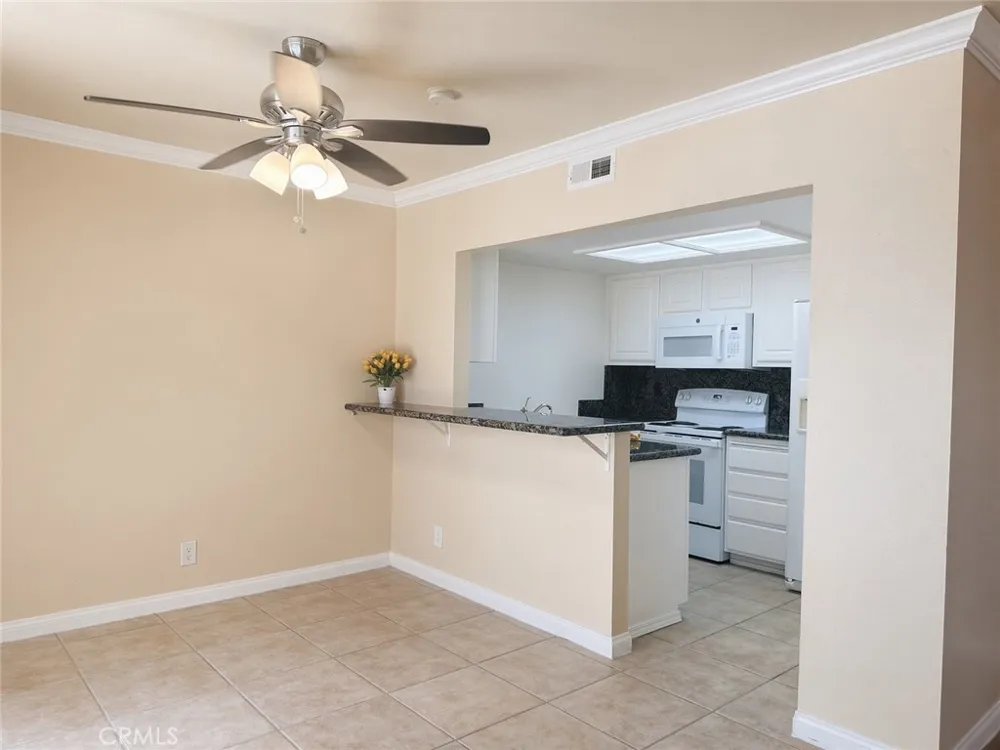 43376 Cook #28 Palm Desert, CA 92211