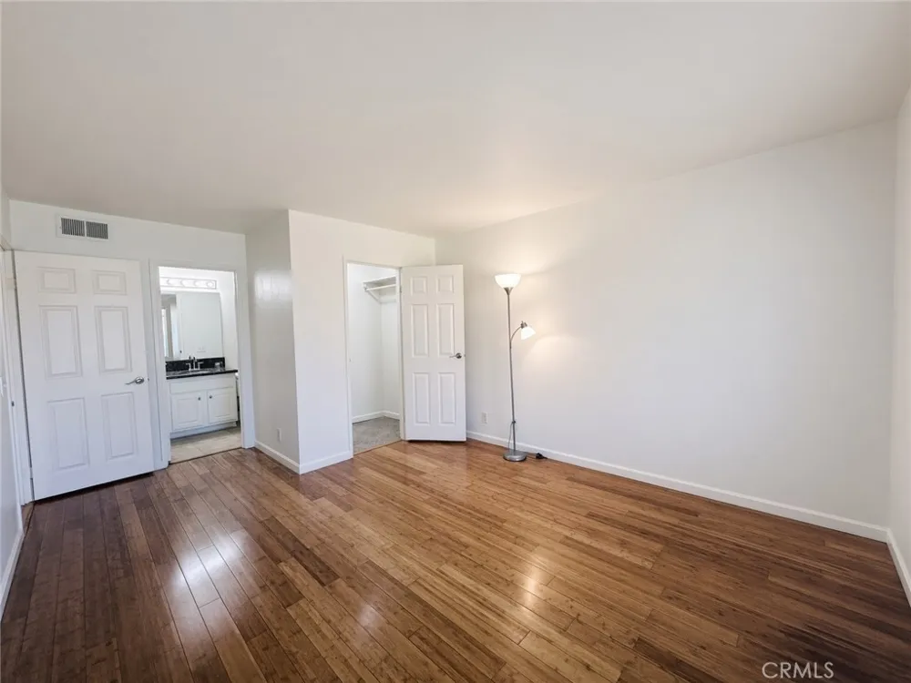 43376 Cook #28 Palm Desert, CA 92211