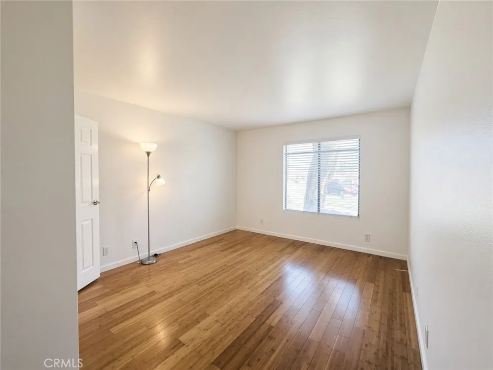43376 Cook #28 Palm Desert, CA 92211
