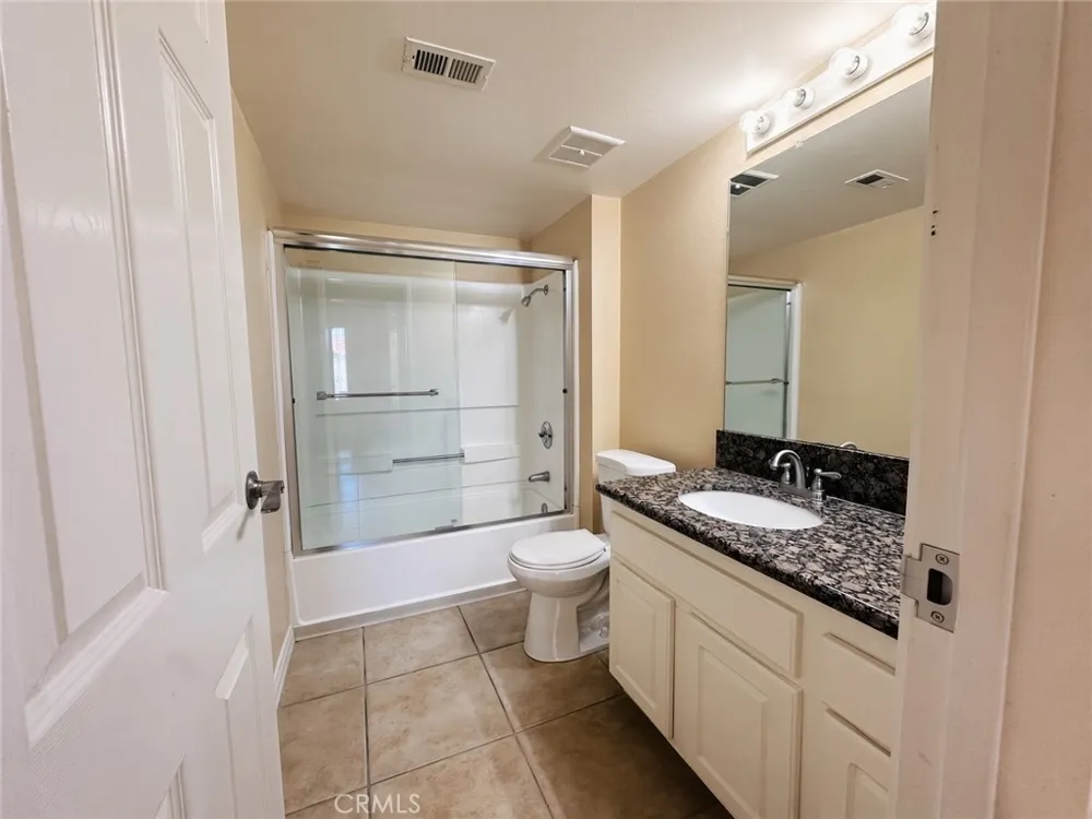43376 Cook #28 Palm Desert, CA 92211