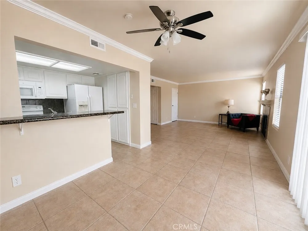 43376 Cook #28 Palm Desert, CA 92211
