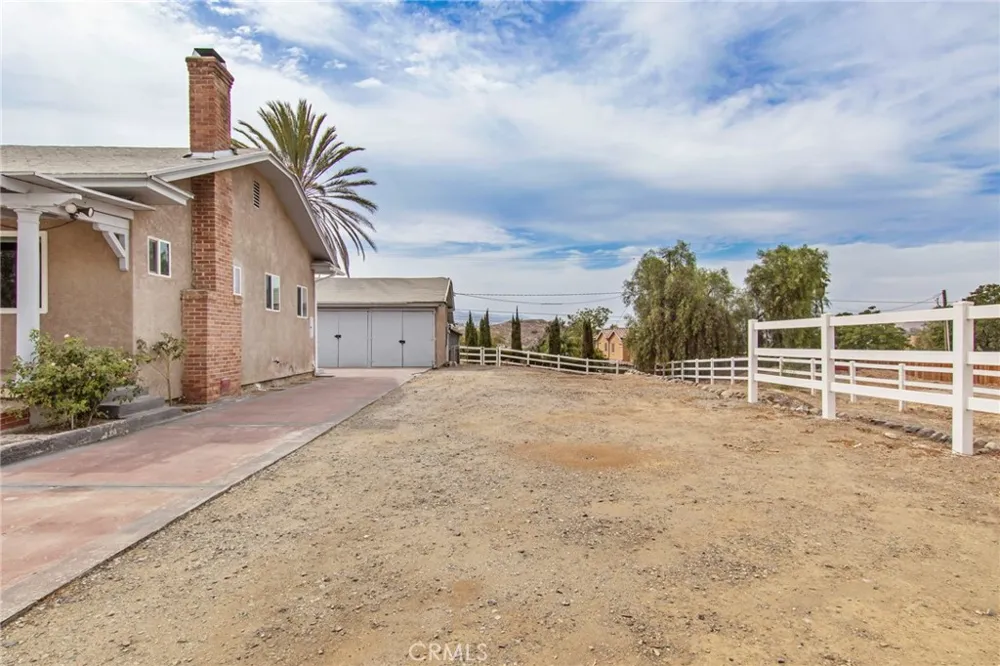505 Lookout Street Lake Elsinore, CA 92530