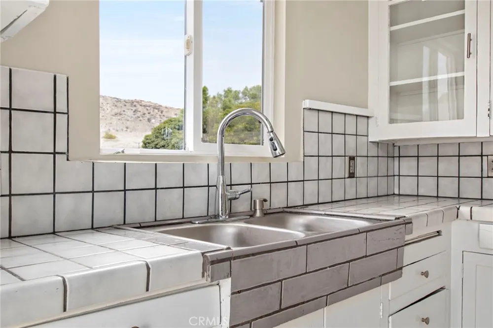 505 Lookout Street Lake Elsinore, CA 92530