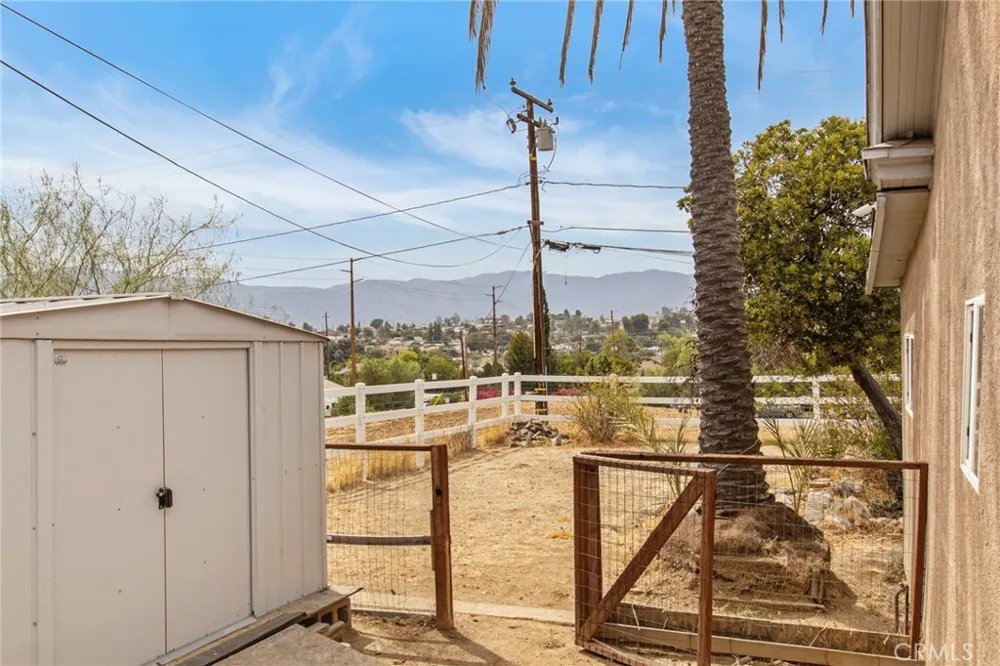 505 Lookout Street Lake Elsinore, CA 92530