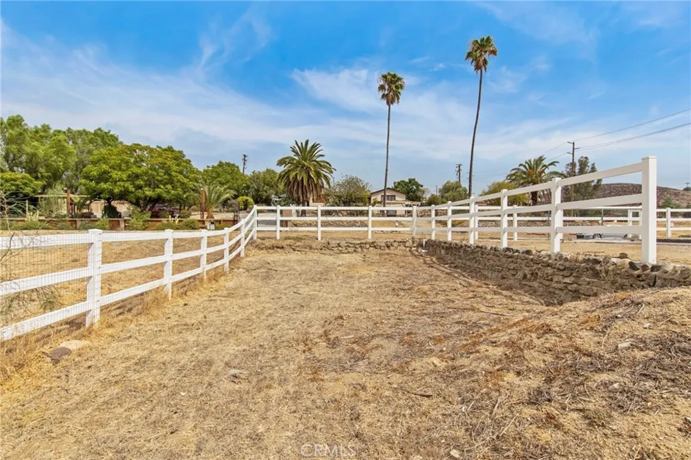 505 Lookout Street Lake Elsinore, CA 92530