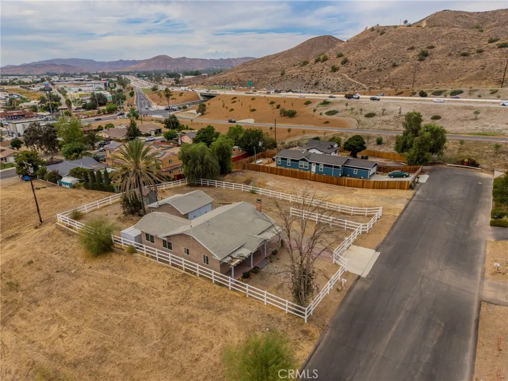 505 Lookout Street Lake Elsinore, CA 92530
