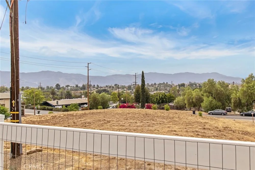 505 Lookout Street Lake Elsinore, CA 92530