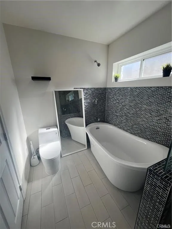 9707 Bandera Los Angeles, CA 90002