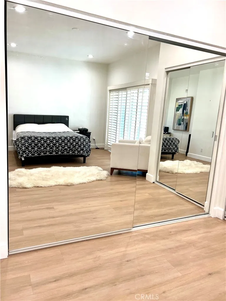 6242 Nita Los Angeles, CA 91367