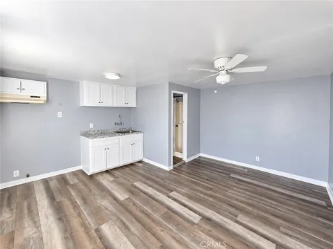 127 W 58th #1/2