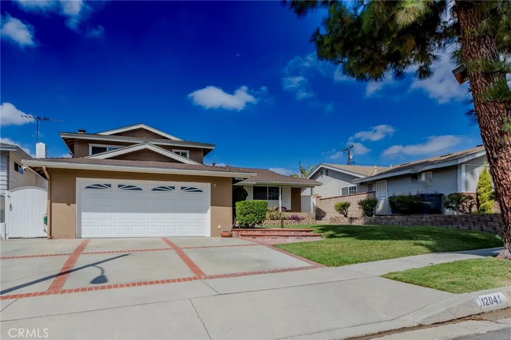 12041 Mayes Drive La Mirada, CA 90638