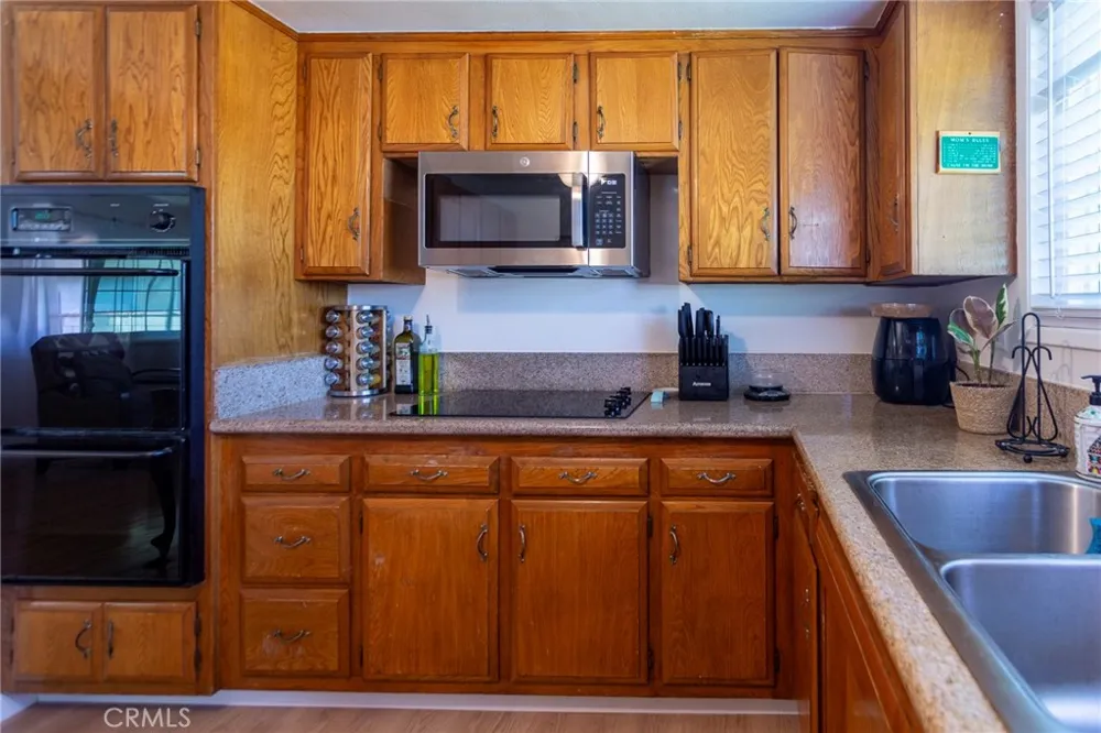12041 Mayes Drive La Mirada, CA 90638