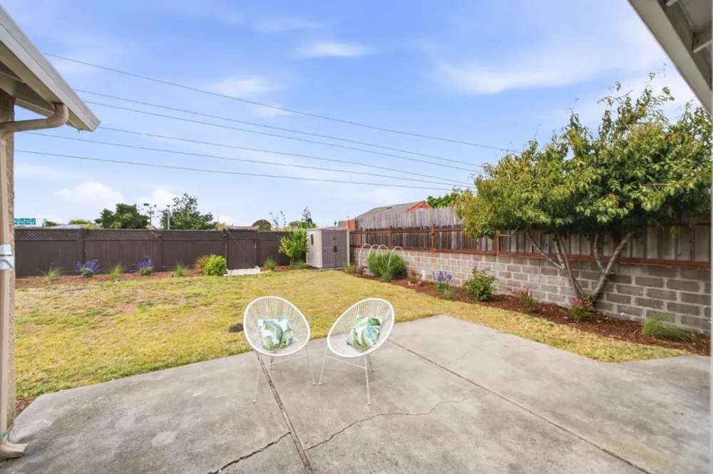 26337 Regal Avenue Hayward, CA 94544