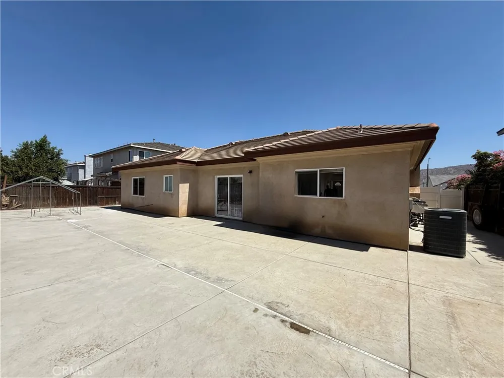 16623 Tarano Moreno Valley, CA 92551