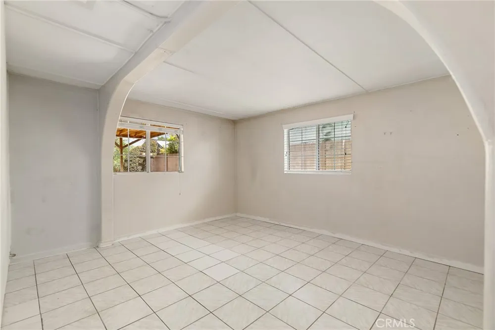 9591 Crestwood Anaheim, CA 92804