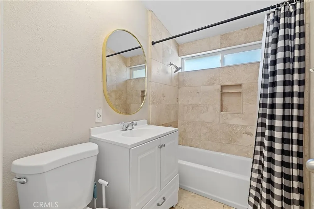 9591 Crestwood Anaheim, CA 92804