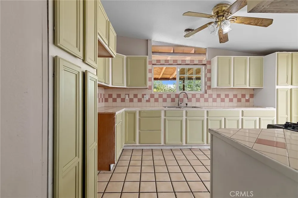 9591 Crestwood Anaheim, CA 92804