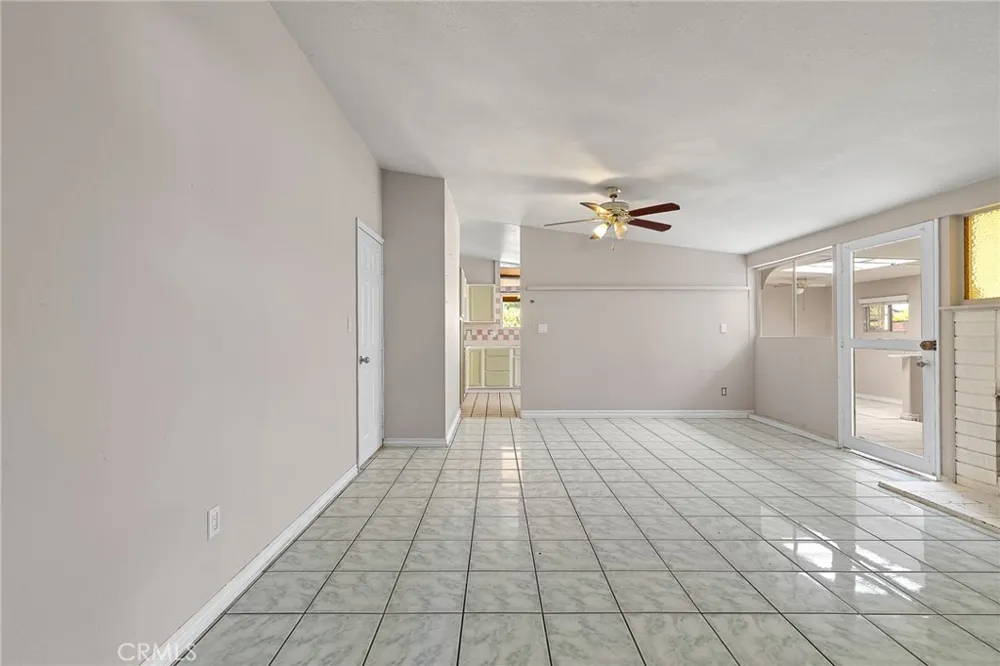 9591 Crestwood Anaheim, CA 92804
