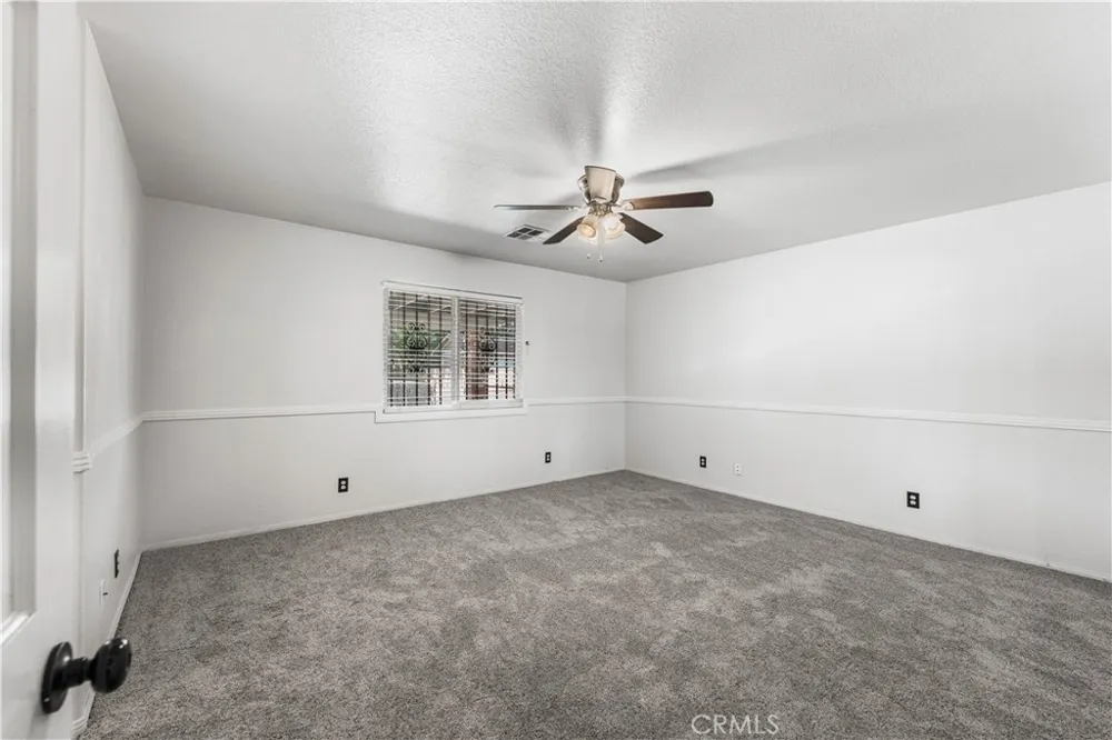 5241 E Avenue R12 Palmdale, CA 93552
