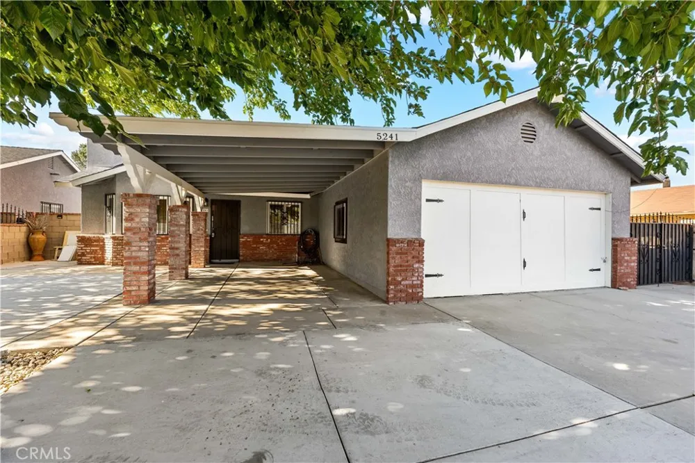 5241 E Avenue R12 Palmdale, CA 93552