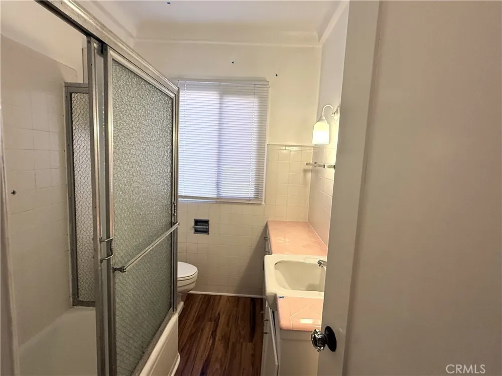 519 Roswell Avenue Long Beach, CA 90814