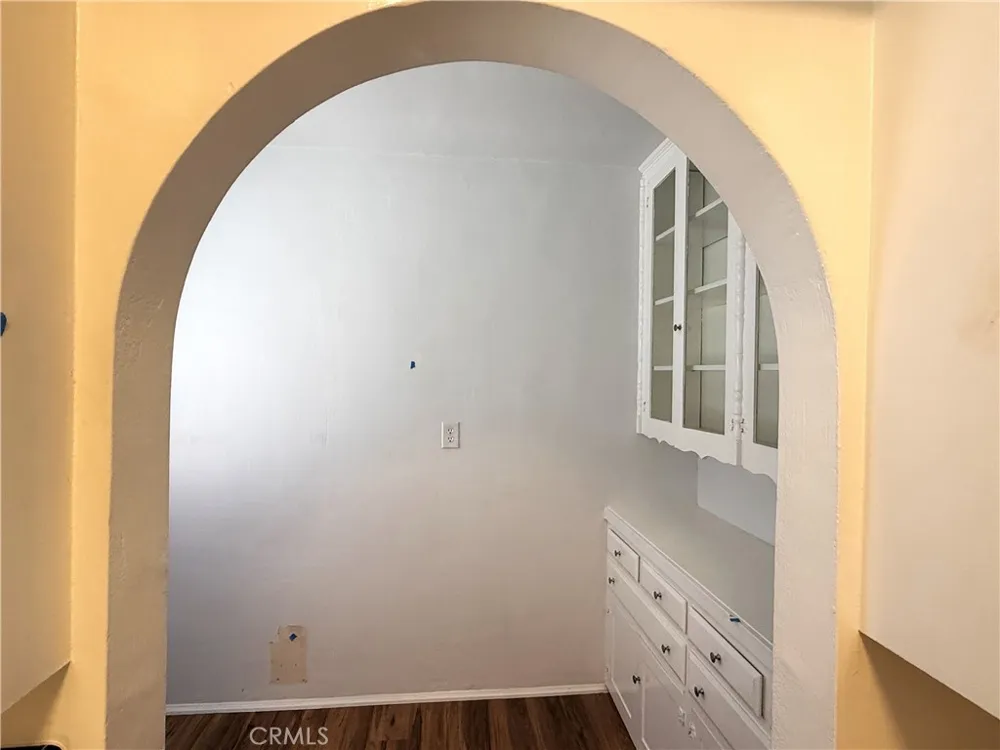 519 Roswell Avenue Long Beach, CA 90814
