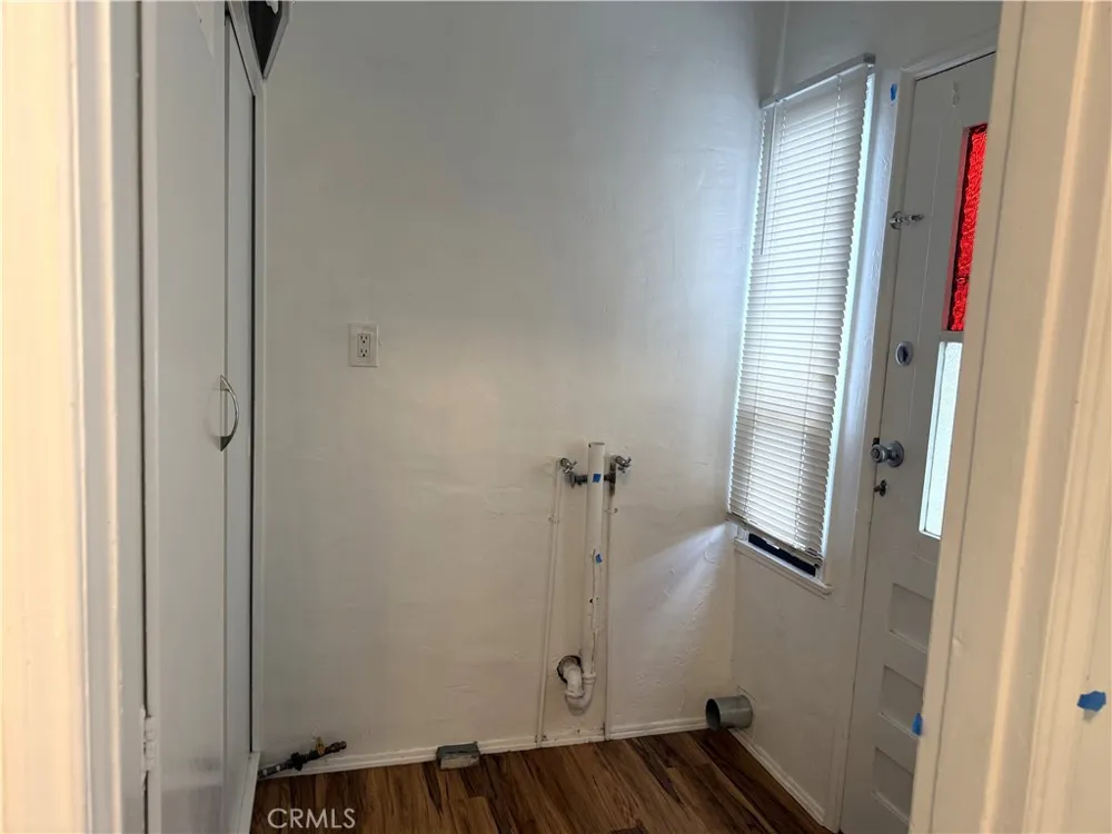 519 Roswell Avenue Long Beach, CA 90814
