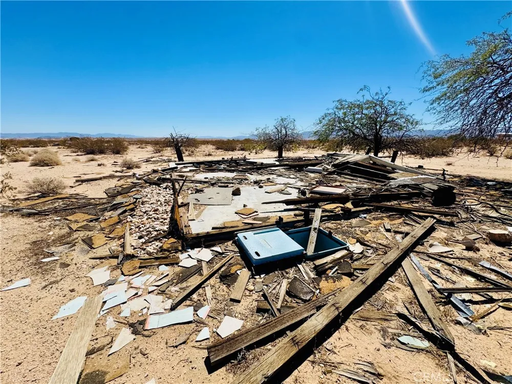 Mile square rd Joshua Tree, CA 92252