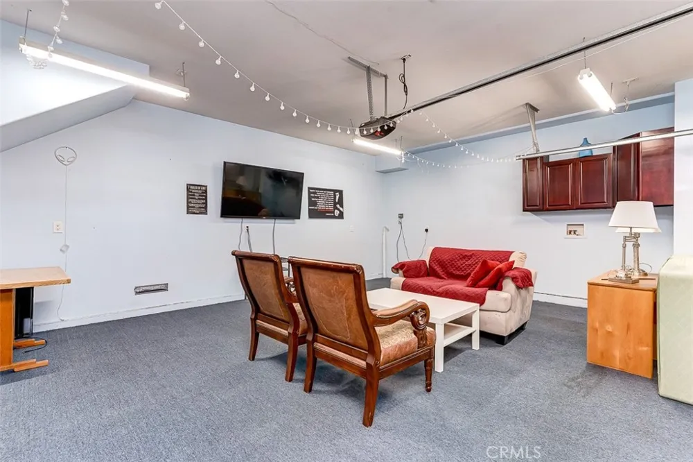 4326 Clara St. Cudahy, CA 90201