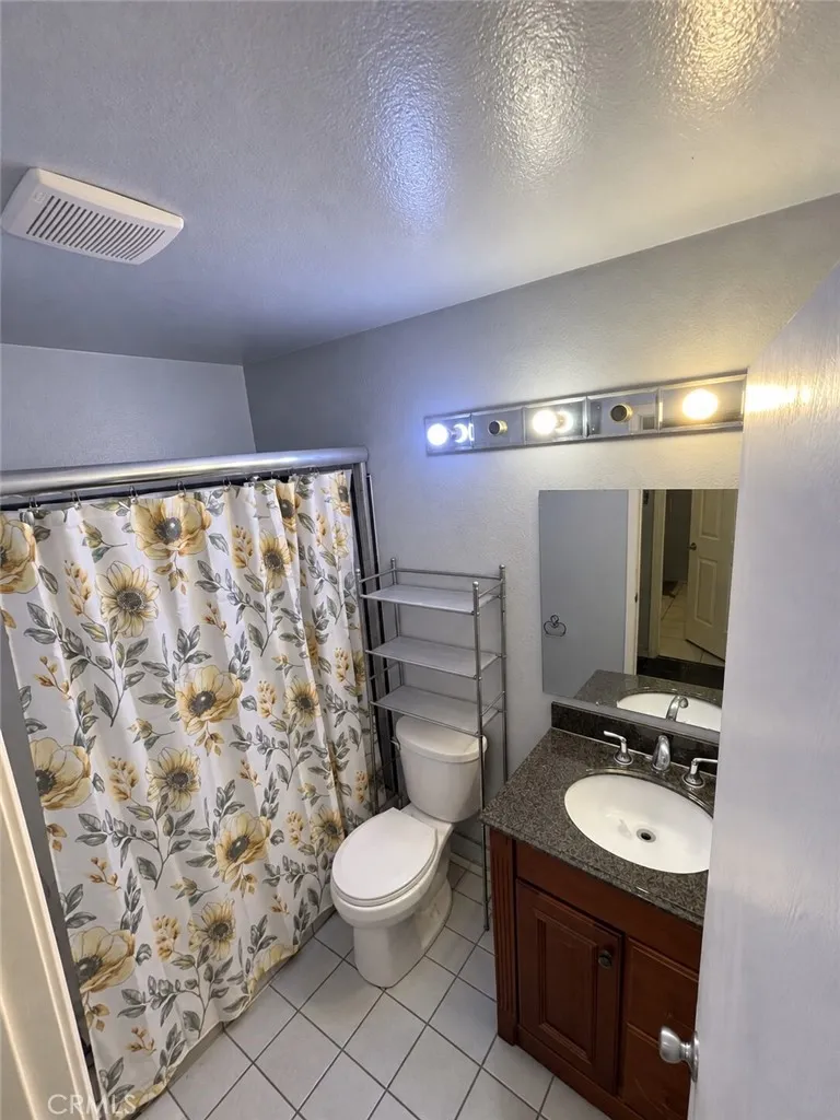 4267 Baggett Riverside, CA 92505