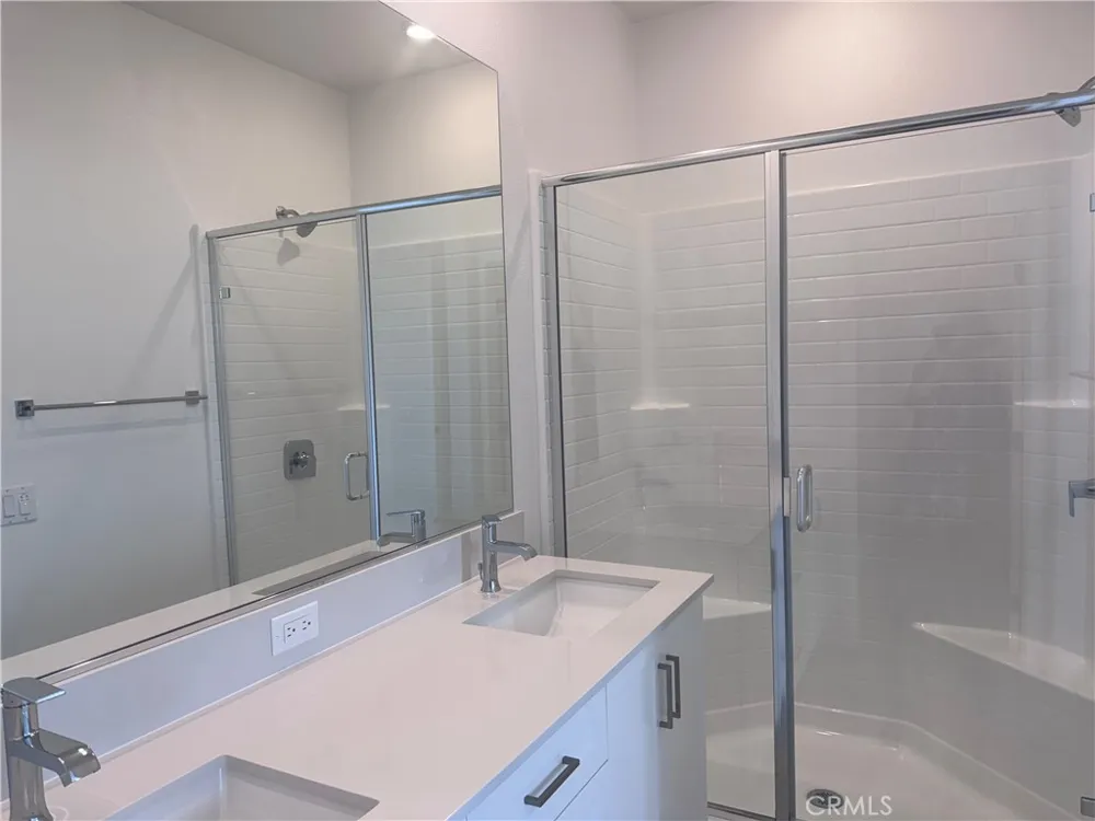 300 Honeysuckle Way Oceanside, CA 92057