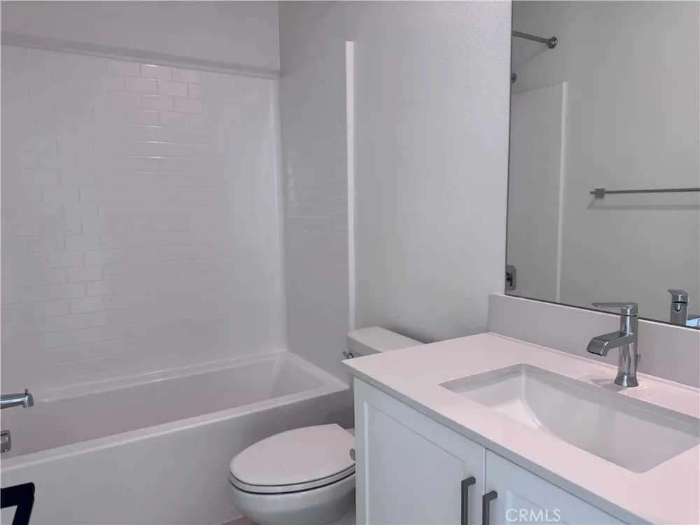 300 Honeysuckle Way Oceanside, CA 92057