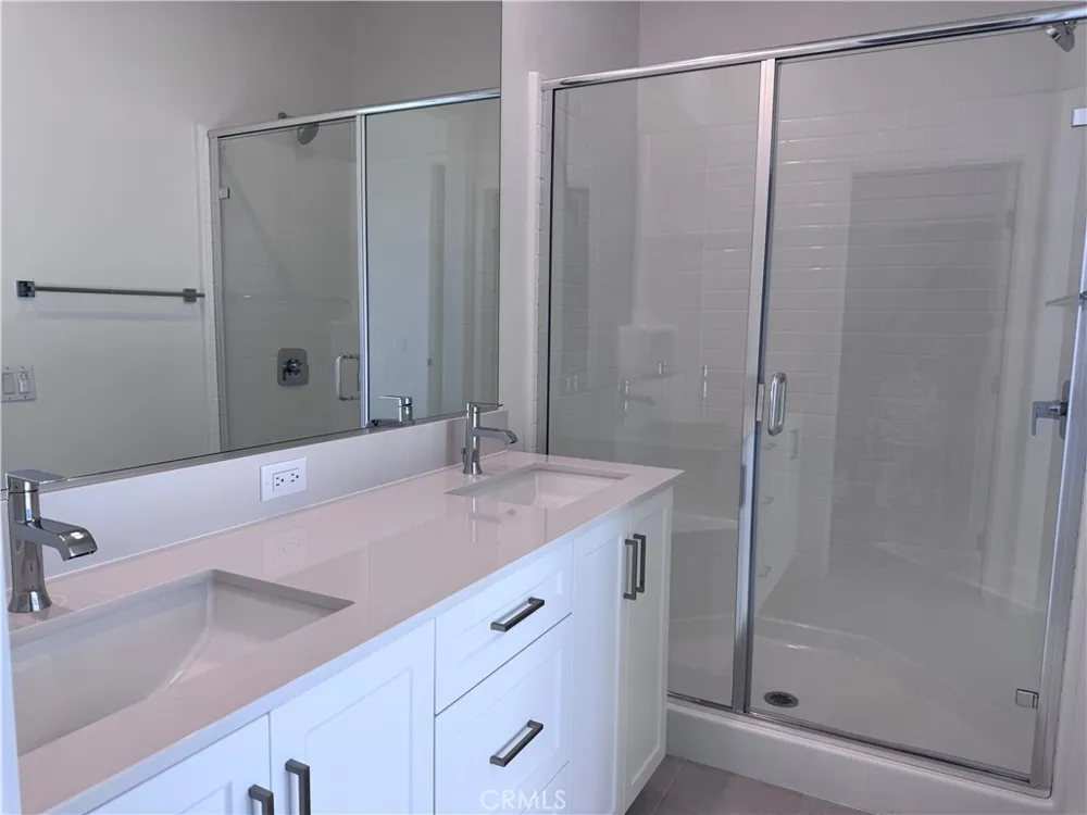 300 Honeysuckle Way Oceanside, CA 92057