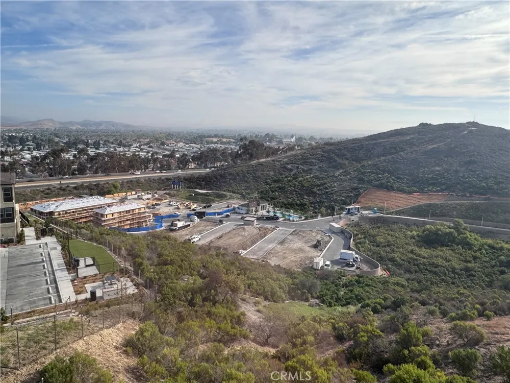 300 Honeysuckle Way Oceanside, CA 92057