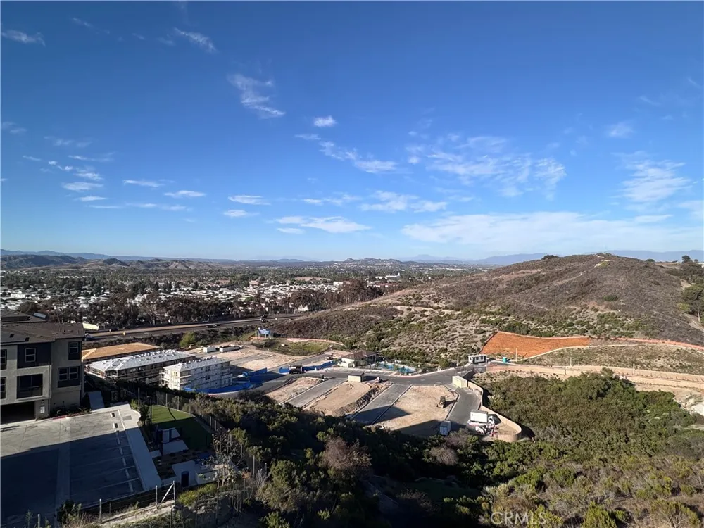 300 Honeysuckle Way Oceanside, CA 92057