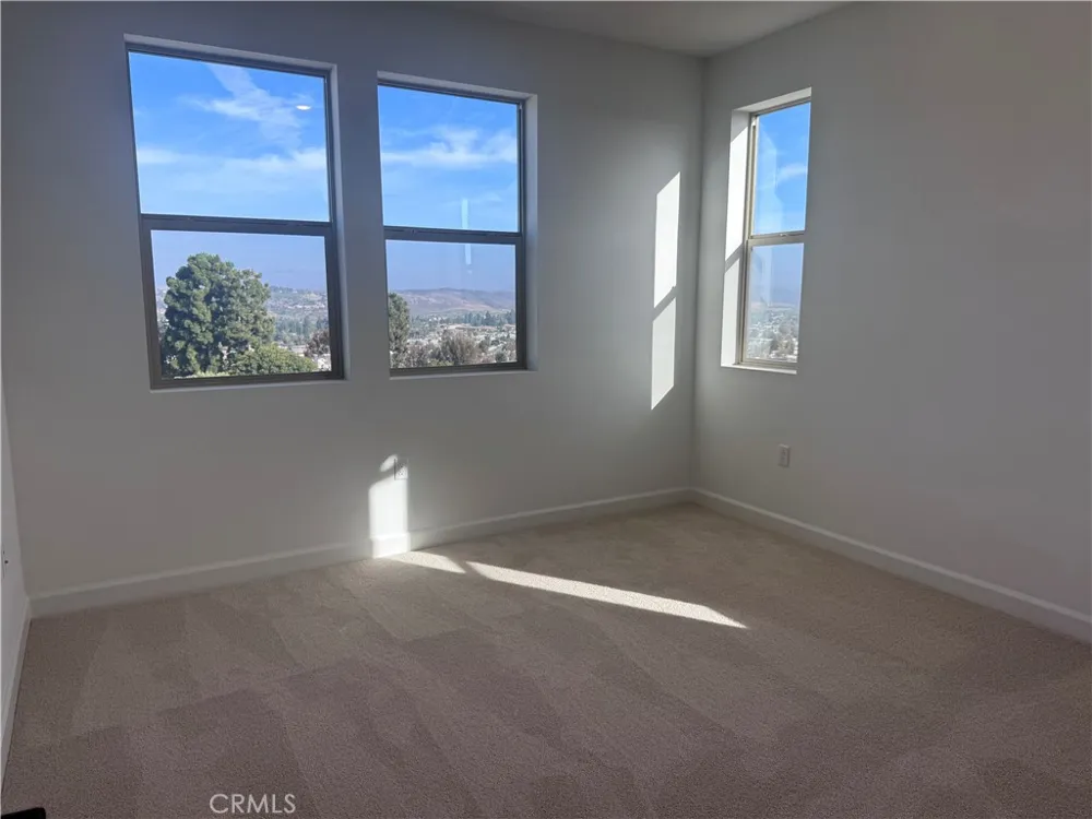 300 Honeysuckle Way Oceanside, CA 92057