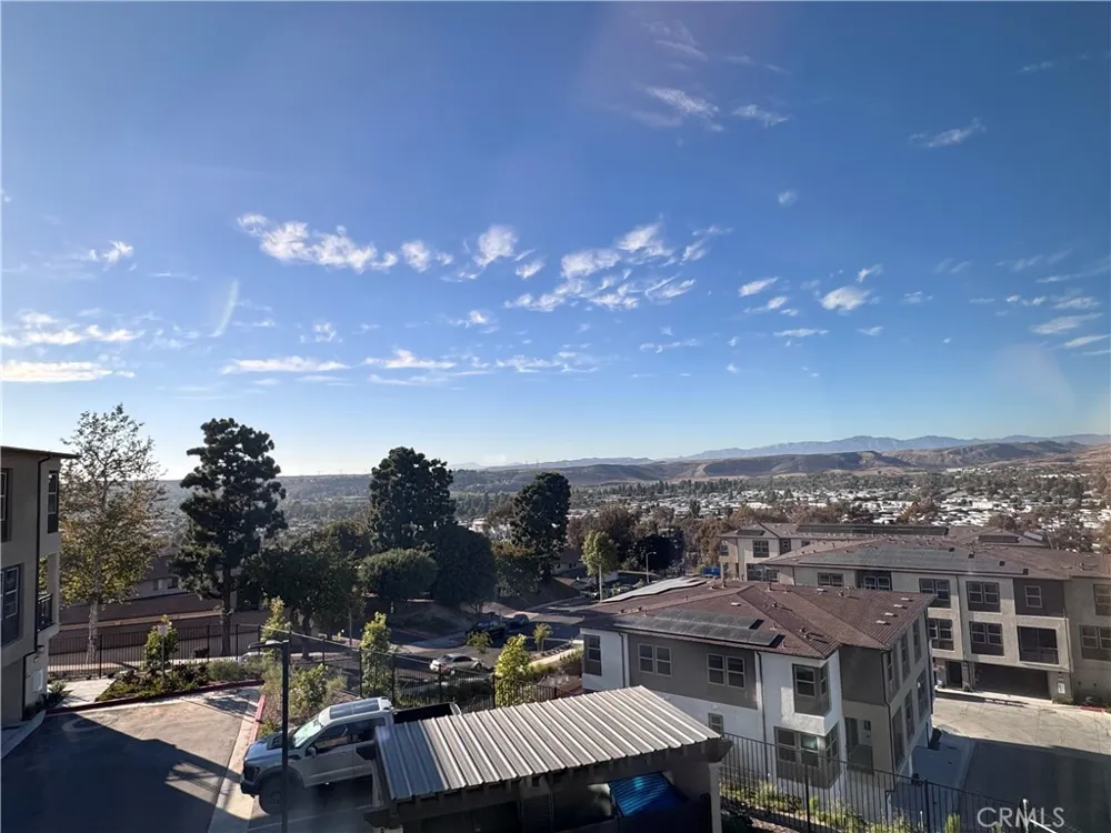 300 Honeysuckle Way Oceanside, CA 92057