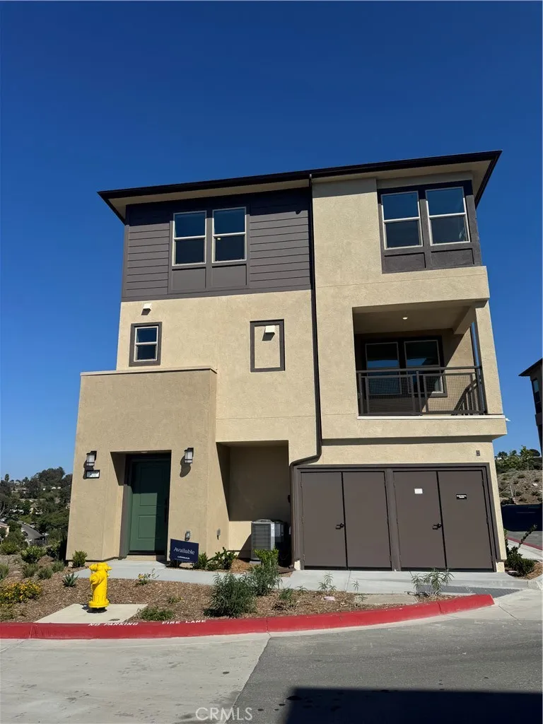 300 Honeysuckle Way Oceanside, CA 92057