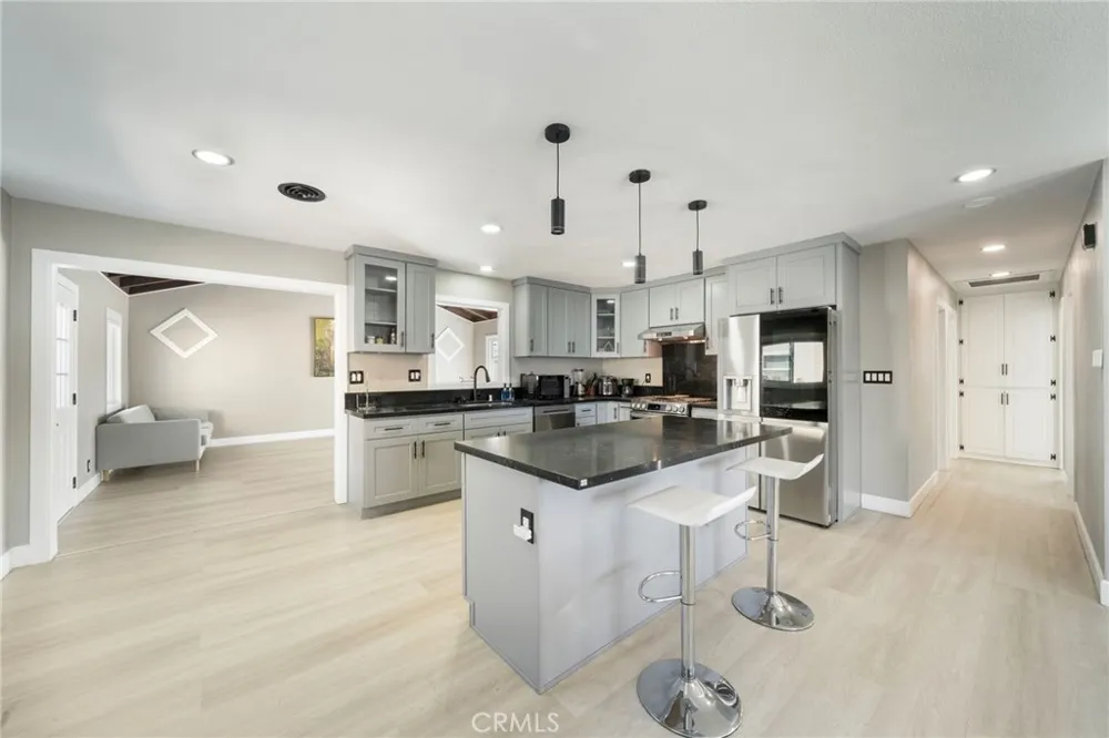 6382 Yale Huntington Beach, CA 92647