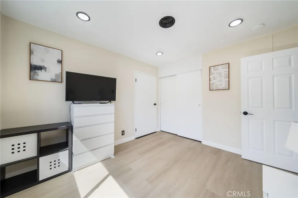 6382 Yale Huntington Beach, CA 92647